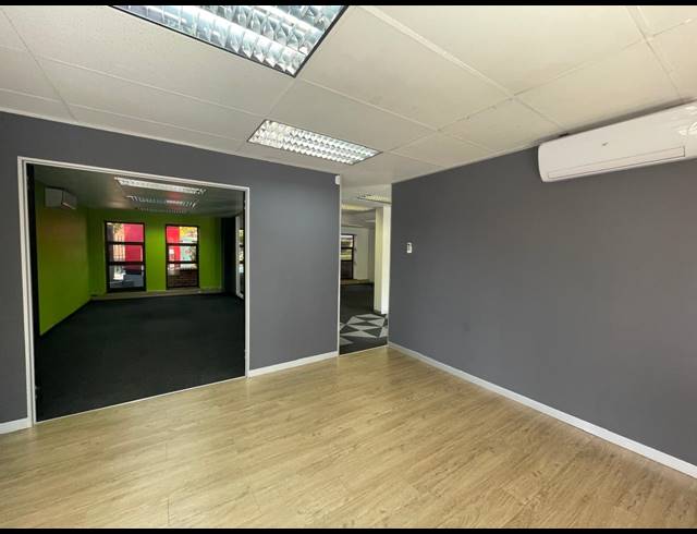 263M² OFFICE TO LET IN HURLINGHAM